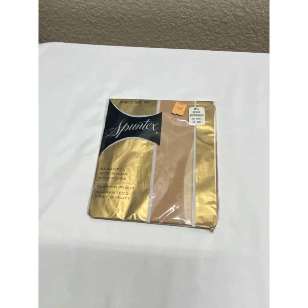 ^Spuntex medium Brentwood color seamless nude heel pantyhose
